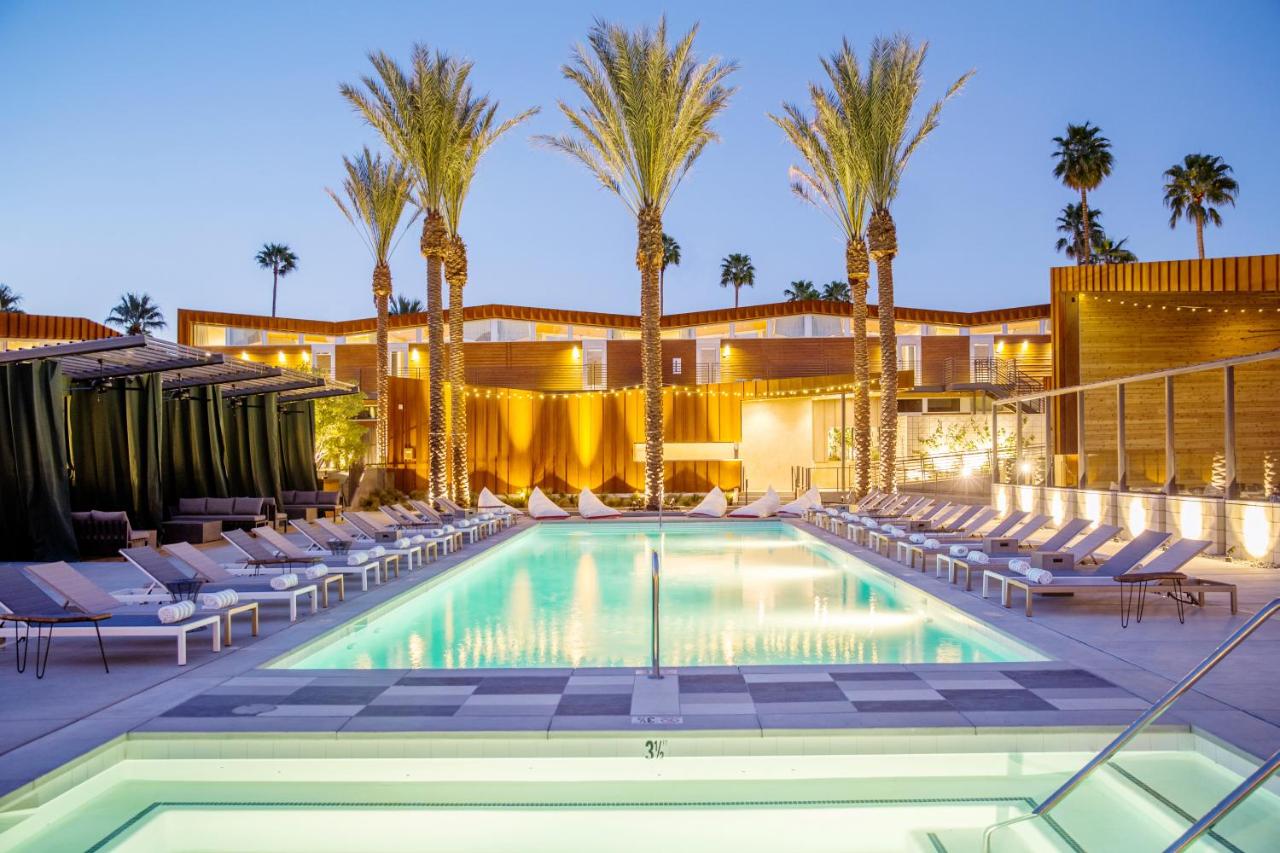 ARRIVE Palm Springs – Adults Only palm springs