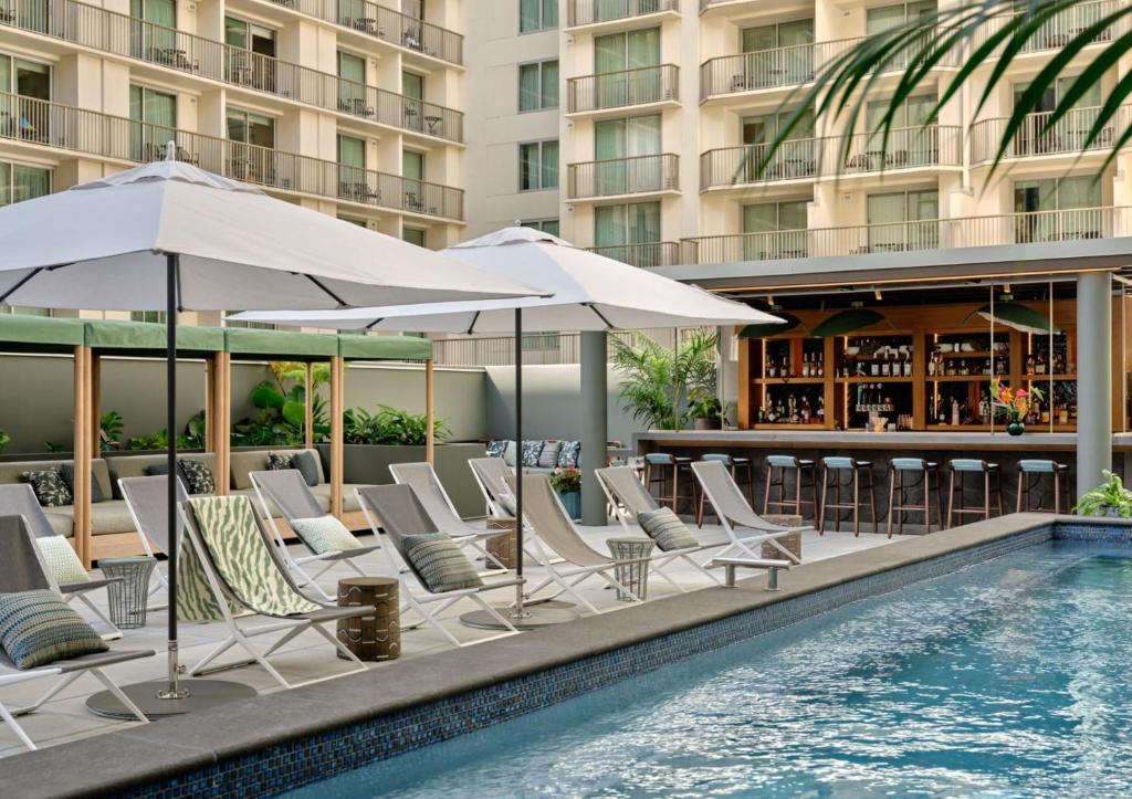 romer house waikiki adults only hotels hawaii swimming pool