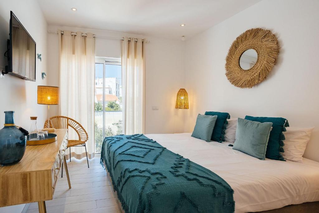 coral boutique suites adults only hotel albufeira room