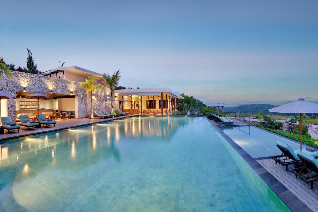 maua nusa penida bali adult only hotel indonesia nusa penida swimming pool