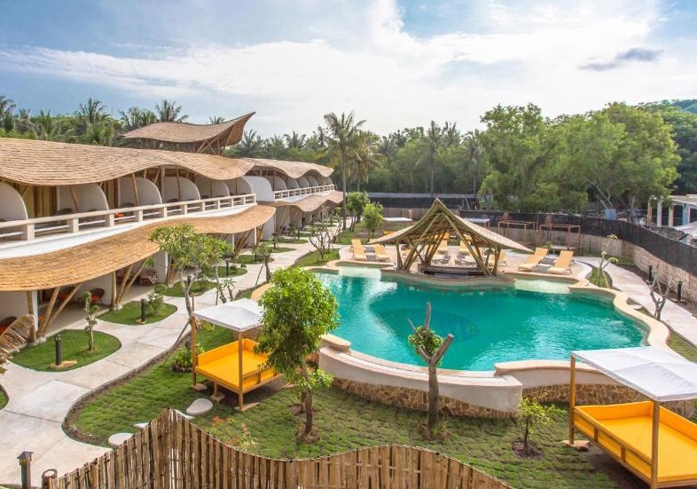 pearl sunset resort adults only hotel indonesia gili trawangan hotel front and pool