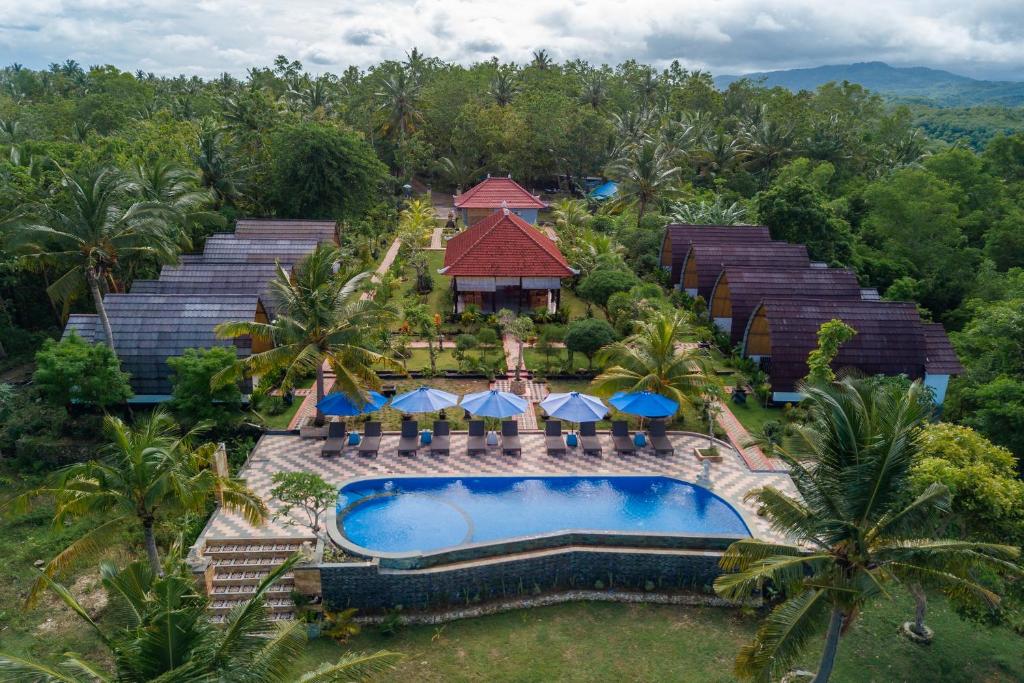 penida sunset ocean view bungalows adult only hotel indonesia nusa penida front