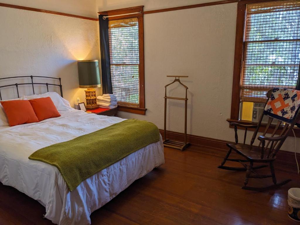 the oliver house adult only hotel usa arizona room
