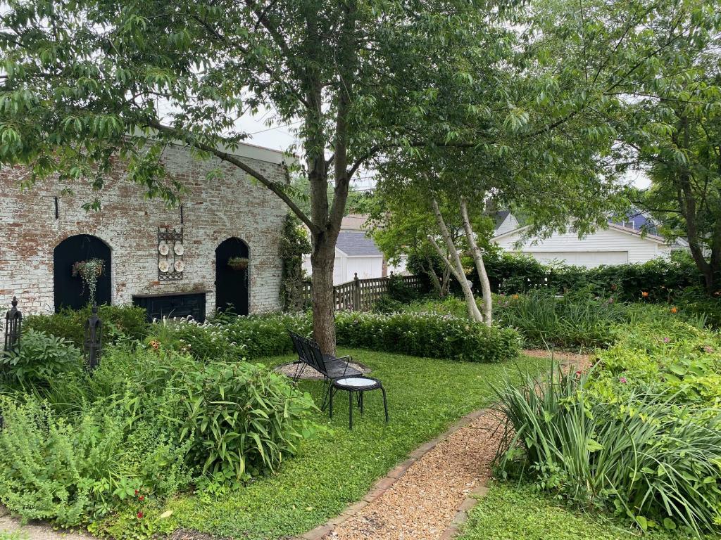 iron gate inn adults only hotel usa indiana garden